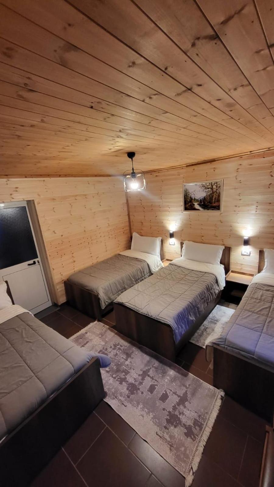 Bujtina Pllumi Theth B&B 객실 사진