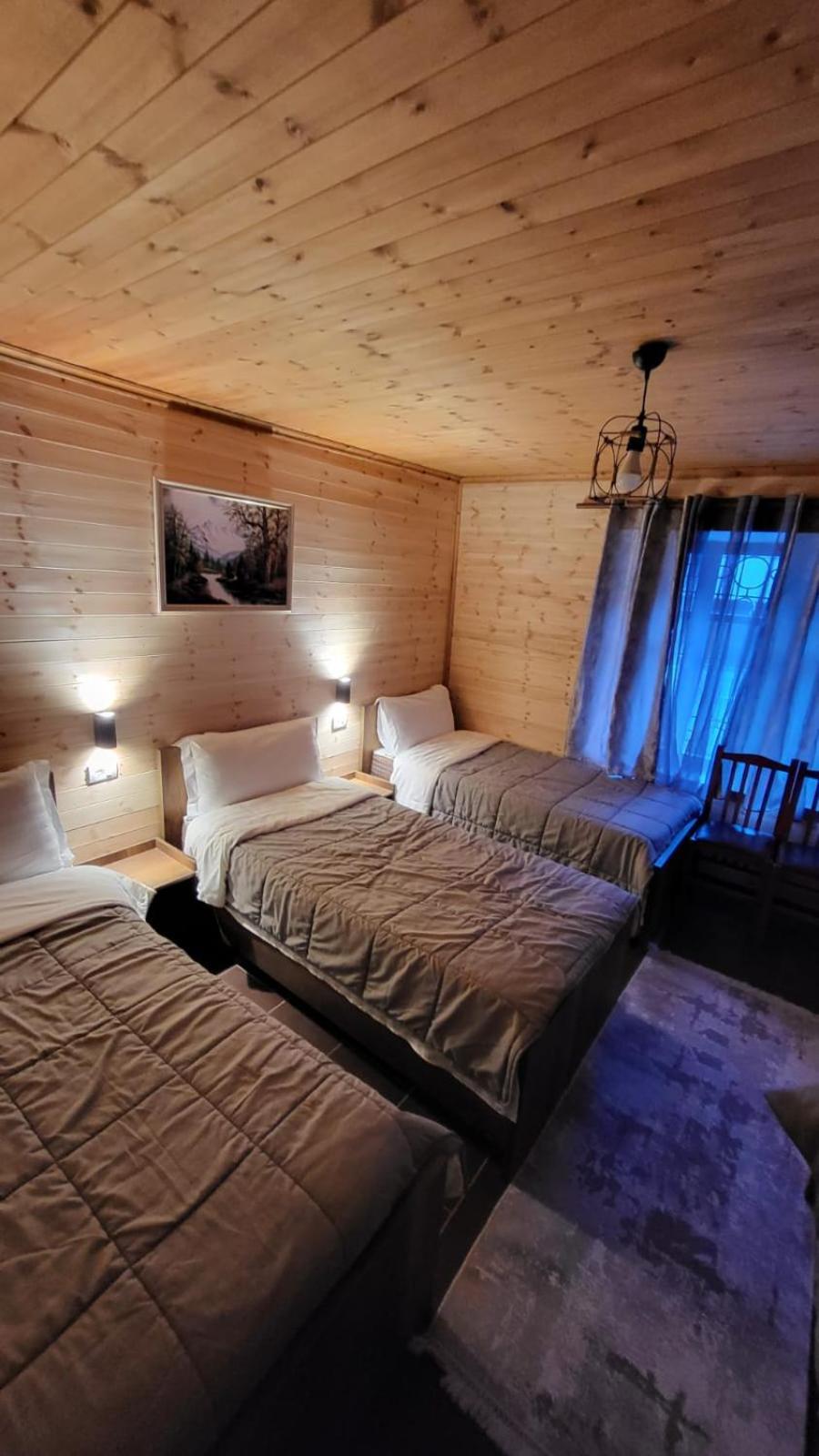 Bujtina Pllumi Theth B&B 객실 사진