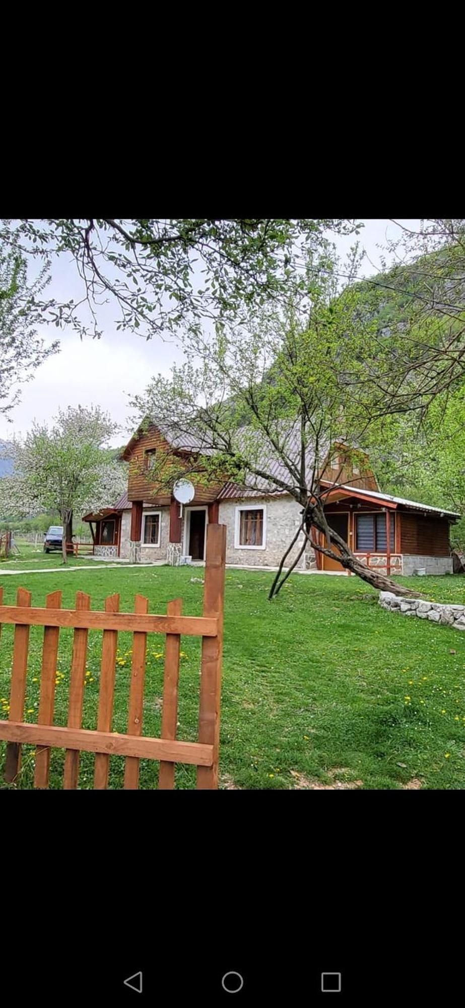 Bujtina Pllumi Theth B&B 외부 사진