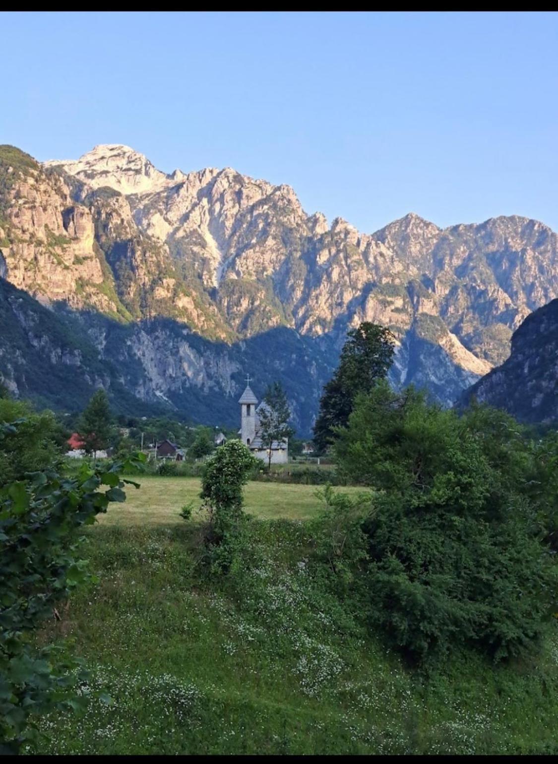 Bujtina Pllumi Theth B&B 외부 사진