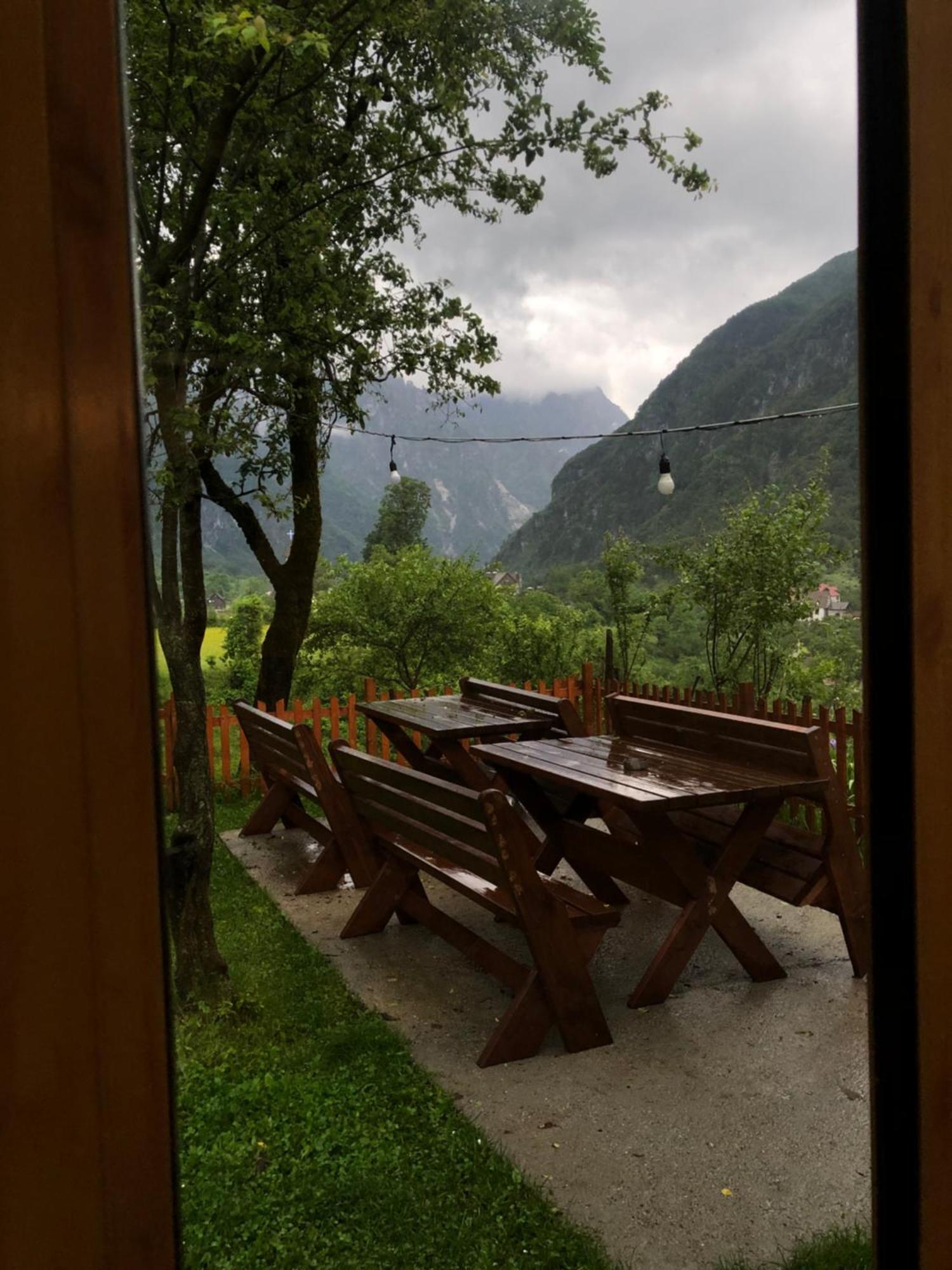 Bujtina Pllumi Theth B&B 외부 사진