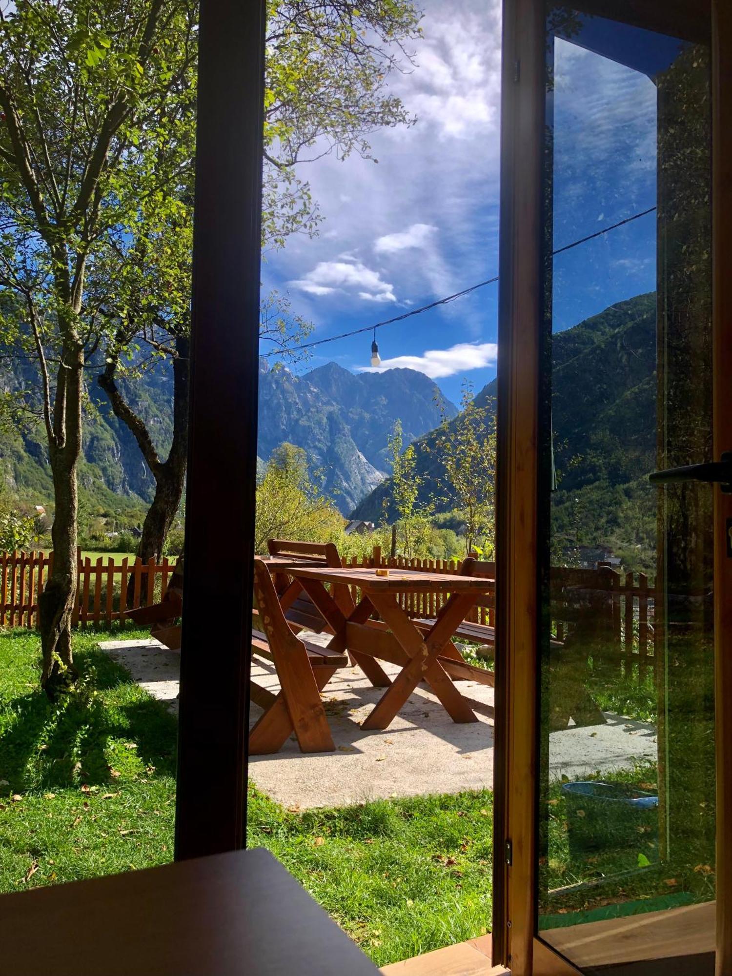 Bujtina Pllumi Theth B&B 외부 사진